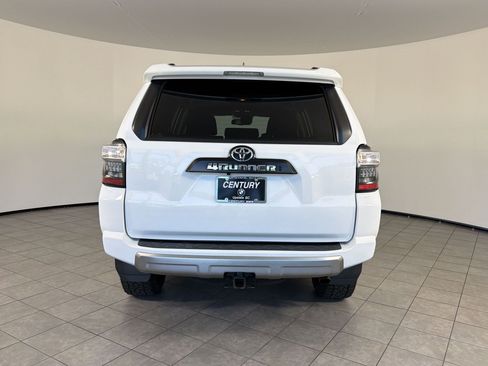 Used 2023 Toyota 4Runner TRD Off-Road AWD/4WD image 10