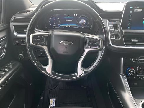 Used 2022 Chevrolet Tahoe Z71 w/ Z71 Off-Road Package image 13