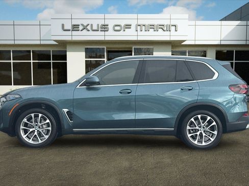 Used 2025 BMW X5 xDrive40i image 2