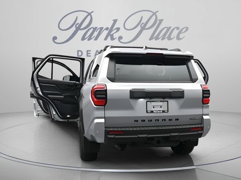 Used 2025 Toyota 4Runner TRD Off-Road Premium w/ Tow Technology Package AWD/4WD image 14