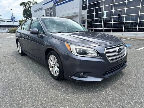 Used 2017 Subaru Legacy 2.5i Premium AWD/4WD image 3