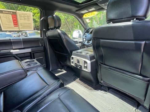 Used 2018 Ford F150 Lariat w/ Equipment Group 502A Luxury AWD/4WD image 22