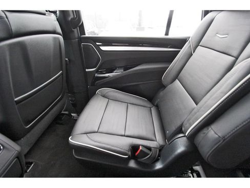 New 2026 Cadillac Escalade Luxury w/ Touring Package AWD/4WD image 12