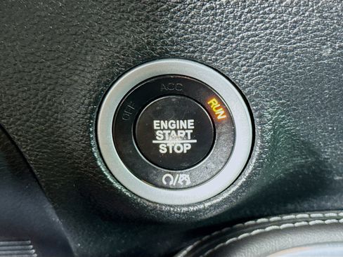 Used 2018 Dodge Challenger R/T w/ Blacktop Package image 21