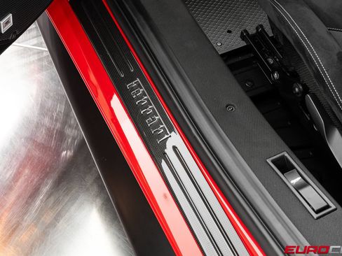 Used 2019 Ferrari 488 Pista Coupe RWD image 49