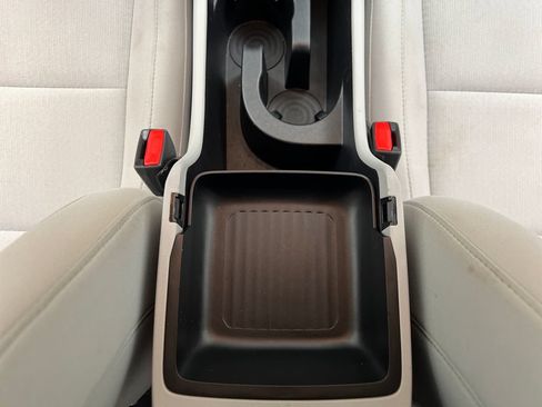 Used 2025 Hyundai Kona SEL AWD/4WD image 43