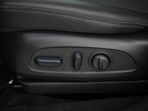 Used 2023 Buick Encore GX Select w/ Safety Package II AWD/4WD image 23