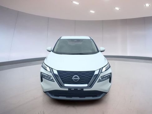 Used 2023 Nissan Rogue SV image 8