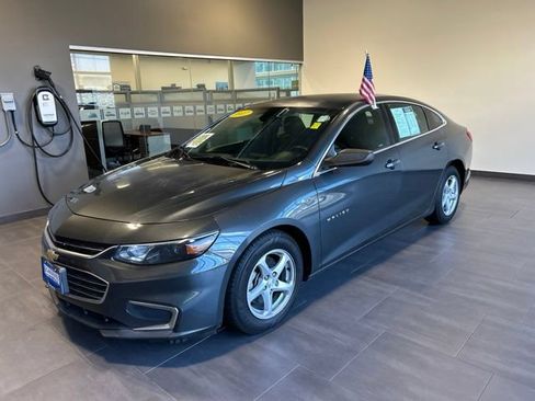 Used 2017 Chevrolet Malibu LS FWD image 32