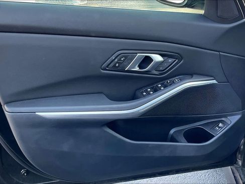 Used 2025 BMW 330i xDrive Sedan w/ Convenience Package image 24