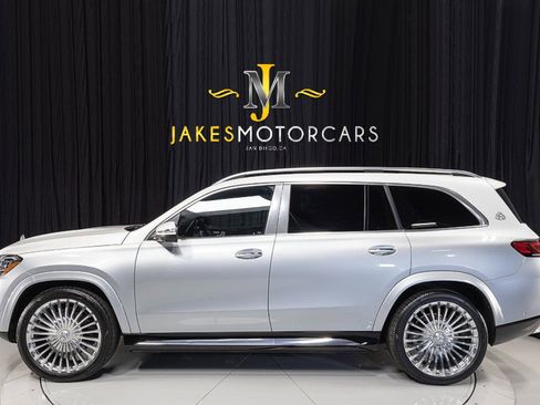 Used 2023 Mercedes-Benz Maybach GLS 600 4MATIC image 2