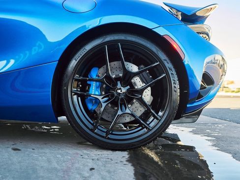 Used 2026 McLaren 750S image 23