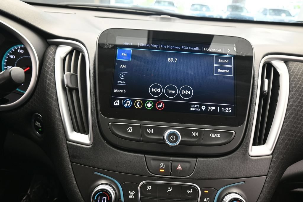 Used 2025 Chevrolet Malibu LT FWD image 24