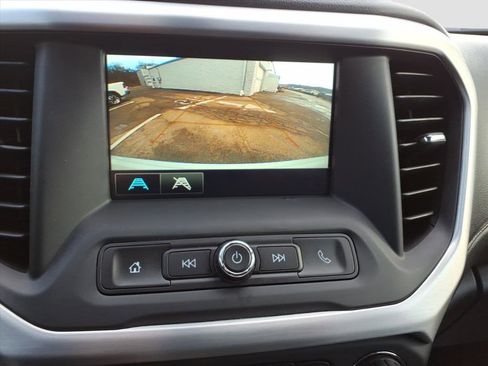 Used 2019 GMC Acadia SLE image 21