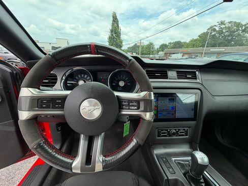 Used 2011 Ford Mustang GT RWD image 24