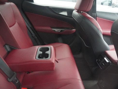 Used 2024 Lexus NX 250 FWD w/ Towing Package (2000 Lbs) image 10