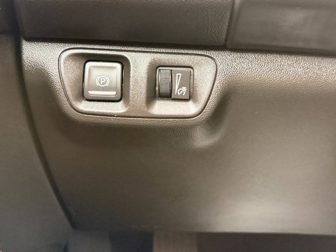 Used 2018 GMC Acadia SLT AWD/4WD image 40