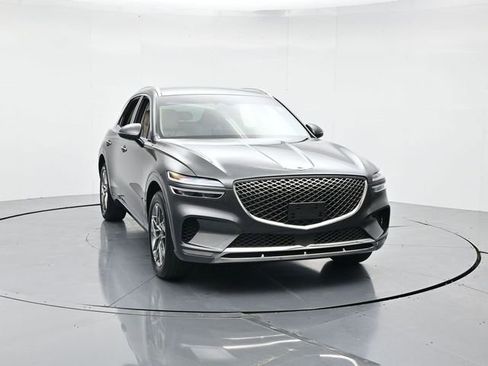 Used 2024 Genesis GV70 2.5T AWD/4WD image 4