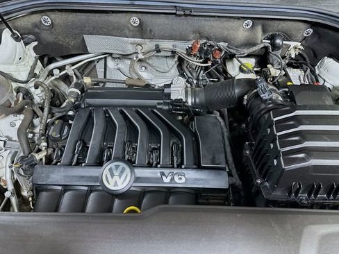Used 2020 Volkswagen Atlas SEL AWD/4WD image 37