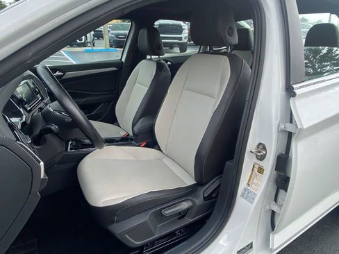 Used 2021 Volkswagen Jetta R-Line w/ R-Line Cold Weather Package FWD image 15
