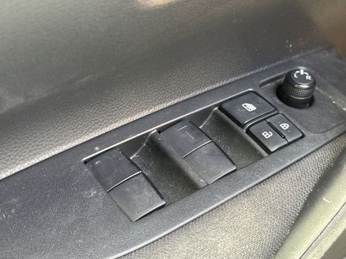 Used 2024 Toyota Corolla LE FWD image 21