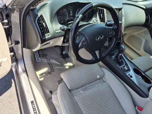 Used 2015 INFINITI Q50 Hybrid AWD w/ Navigation Package image 16