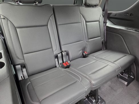 Used 2021 GMC Yukon Denali w/ Denali Ultimate Package AWD/4WD image 19