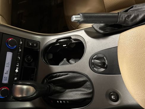 Used 2006 Chevrolet Corvette Coupe w/ Preferred Equipment Group image 34