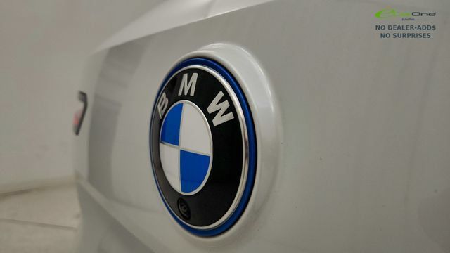 Used 2024 BMW iX xDrive50 w/ Premium Package AWD/4WD image 31