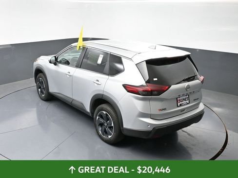 Used 2024 Nissan Rogue SV image 22