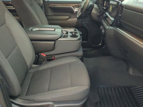 Used 2024 Chevrolet Silverado 1500 LT AWD/4WD image 25