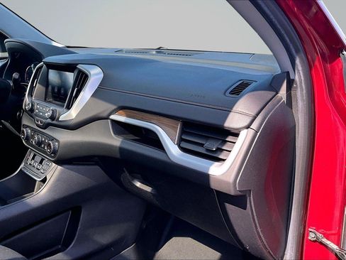 Used 2018 GMC Terrain SLE w/ Driver Convenience Package AWD/4WD image 18