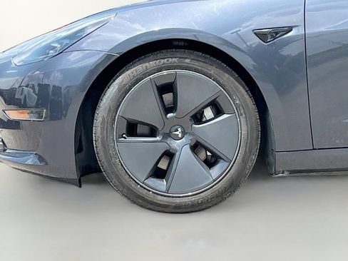 Used 2023 Tesla Model 3 Standard Range RWD image 32