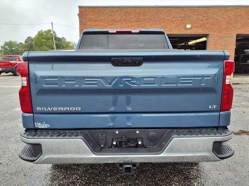 Used 2024 Chevrolet Silverado 1500 LT image 3