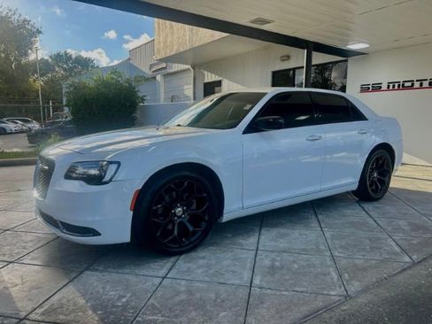 Used 2019 Chrysler 300 Touring w/ Sport Appearance Package image 1