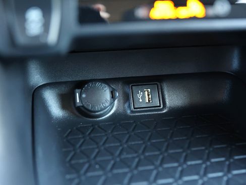 Used 2023 Toyota RAV4 LE image 28