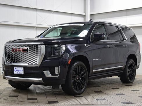 Used 2024 GMC Yukon Denali w/ LPO, Floor Liner Package image 3