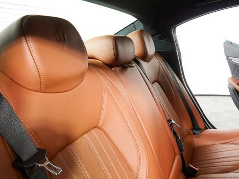 Used 2023 Maserati Ghibli Modena image 23