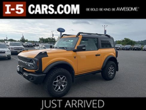 Used 2022 Ford Bronco Badlands AWD/4WD image 1