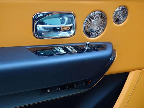 Certified 2023 Rolls-Royce Cullinan Black Badge w/ Driver's Package image 20