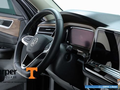 Used 2025 Volkswagen Atlas SE w/ Panoramic Sunroof Package AWD/4WD image 73