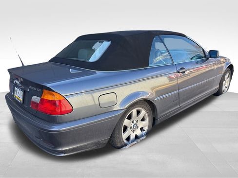 Used 2001 BMW 325Ci Convertible image 3