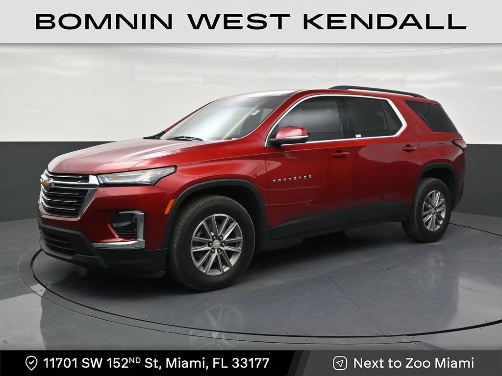 Used 2023 Chevrolet Traverse LT FWD image 1