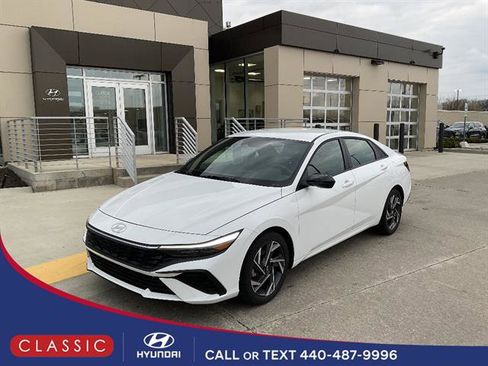 Certified 2025 Hyundai Elantra Sport image 1