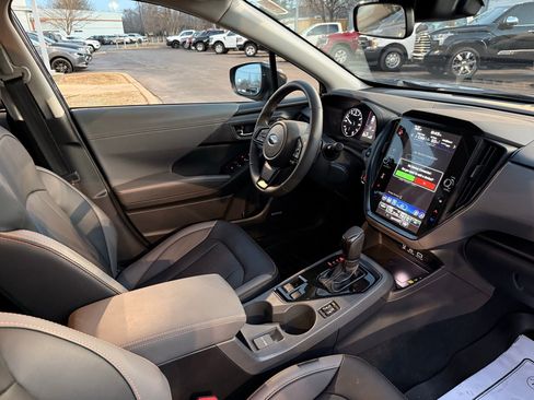 Used 2025 Subaru Crosstrek 2.5i Limited image 19
