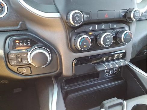 Used 2021 RAM 1500 Big Horn AWD/4WD image 25