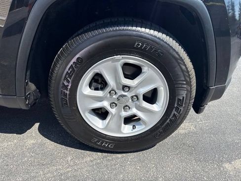 Used 2014 Jeep Grand Cherokee Laredo w/ Quick Order Package 23E AWD/4WD image 22