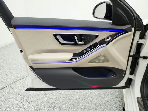 Certified 2023 Mercedes-Benz S 580 4MATIC Sedan image 12