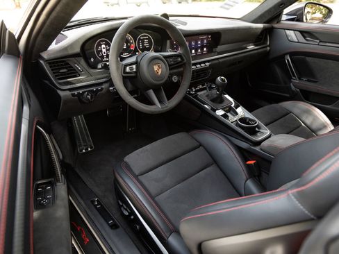 Certified 2026 Porsche 911 GT3 RWD image 4