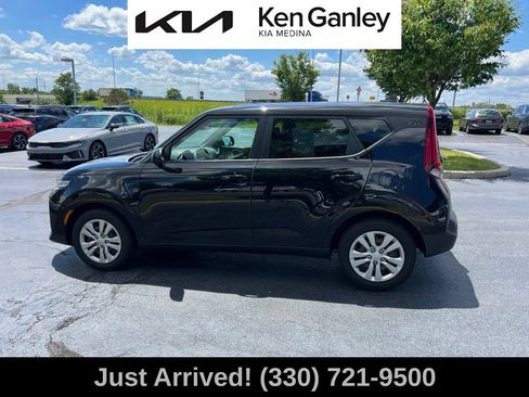 Certified 2021 Kia Soul LX FWD image 8